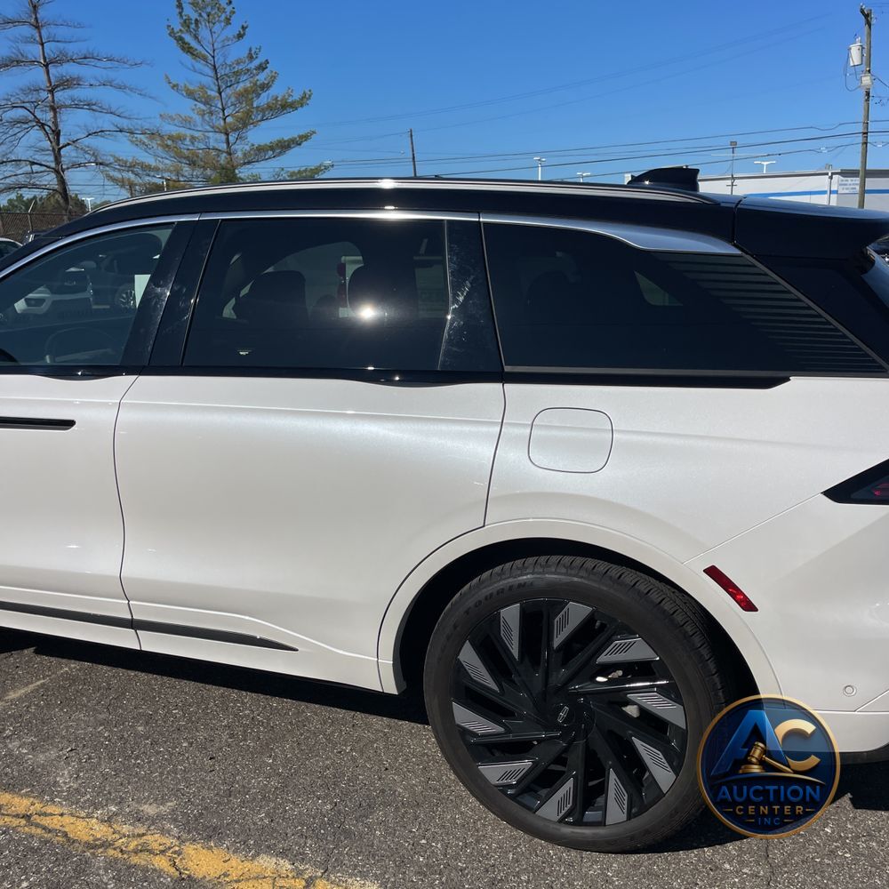 2024 Lincoln Nautilus Black Label