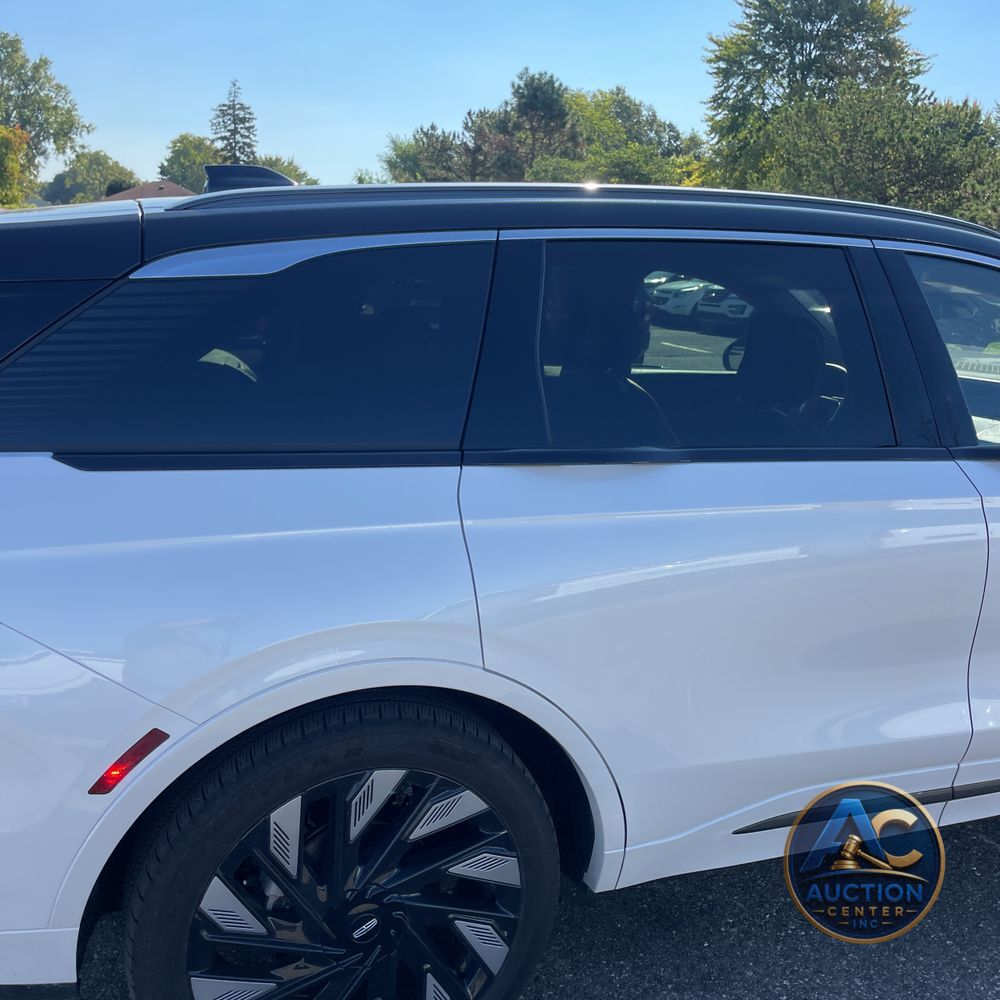 2024 Lincoln Nautilus Black Label