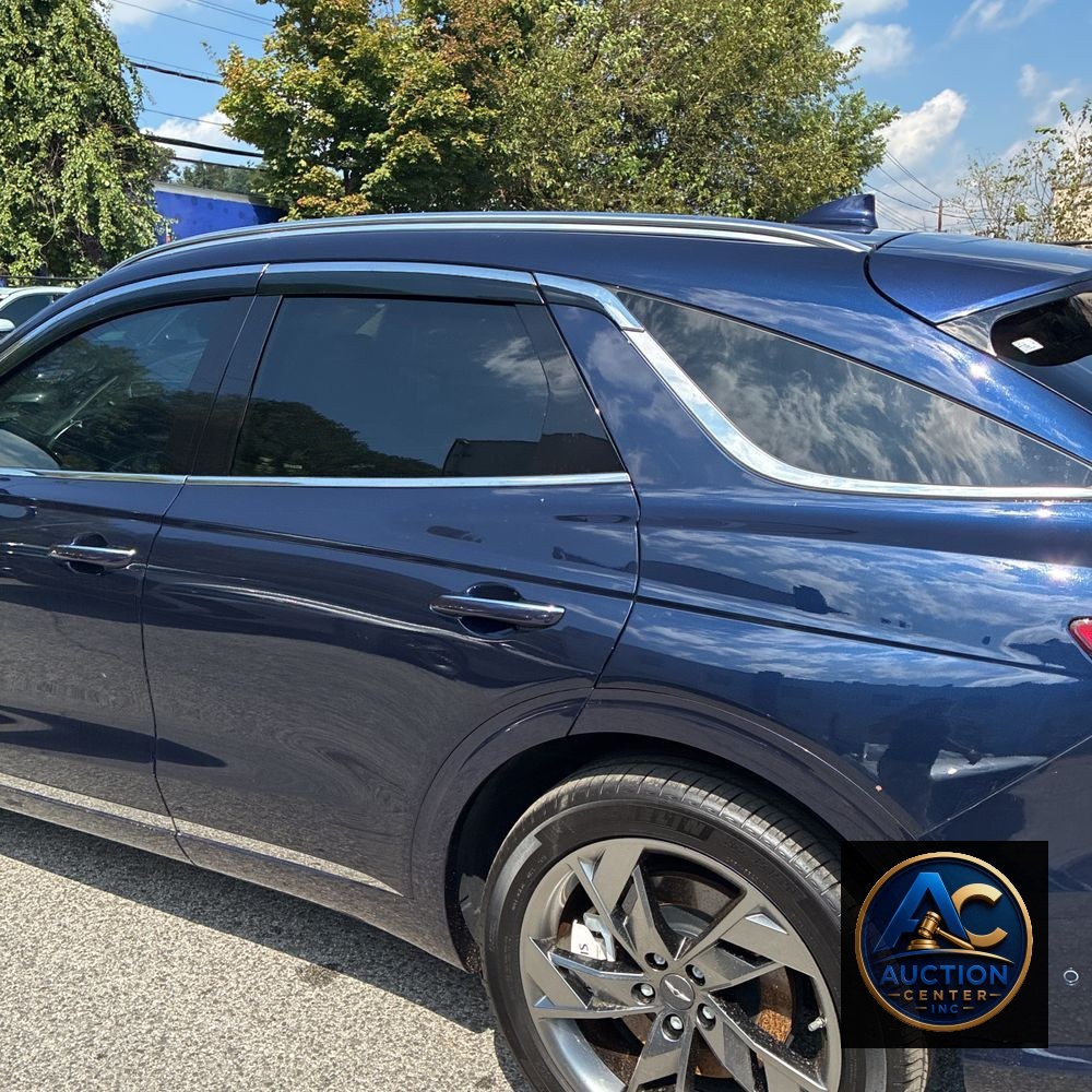 2025 Genesis Electrified GV70 Advanced