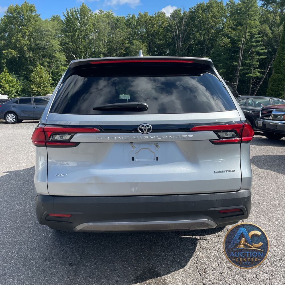 2024 Toyota Grand Highlander Limited