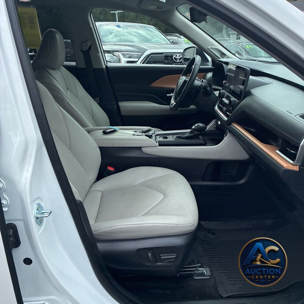 2024 Toyota Grand Highlander Platinum