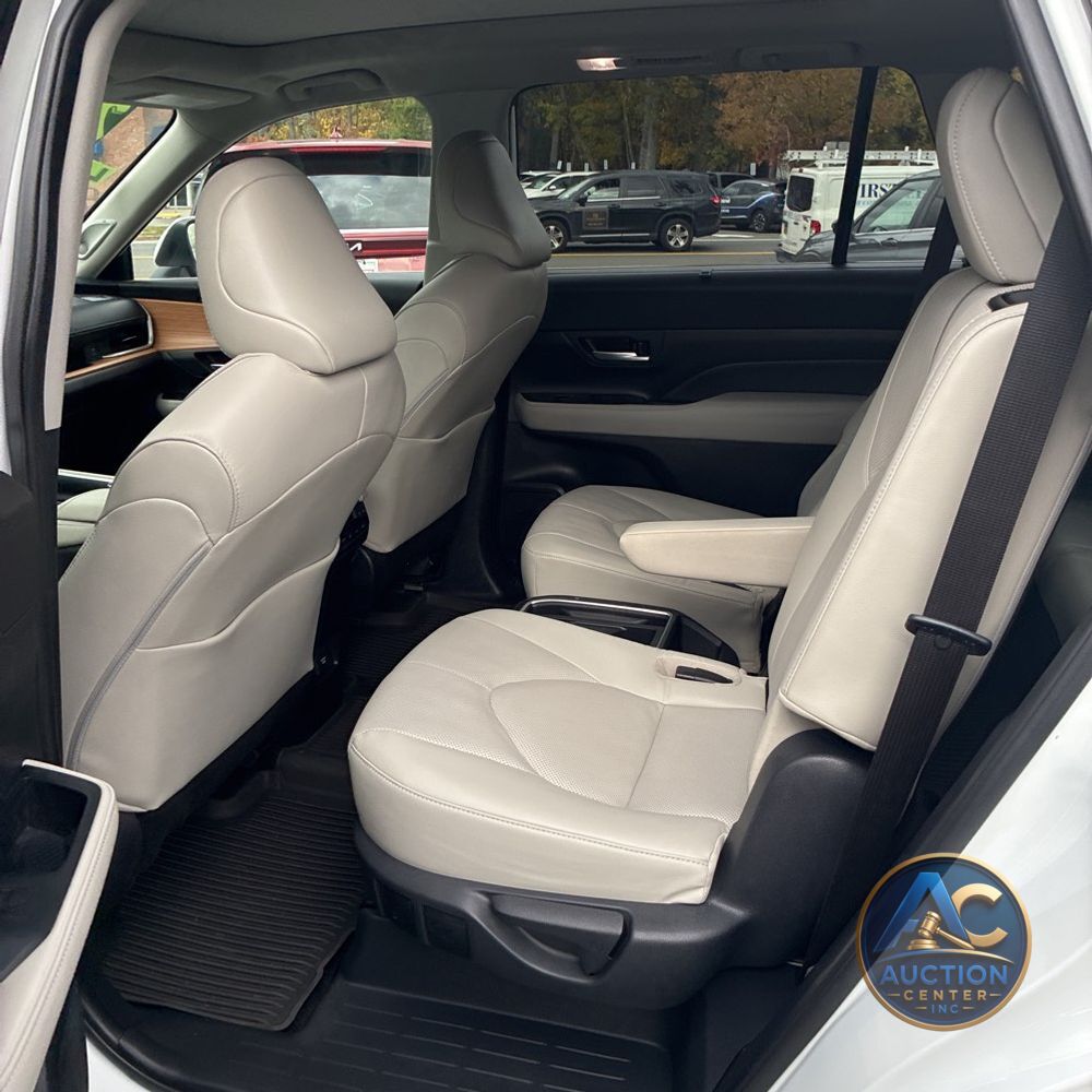 2024 Toyota Grand Highlander Platinum