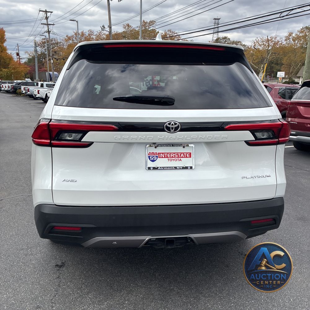 2024 Toyota Grand Highlander Platinum