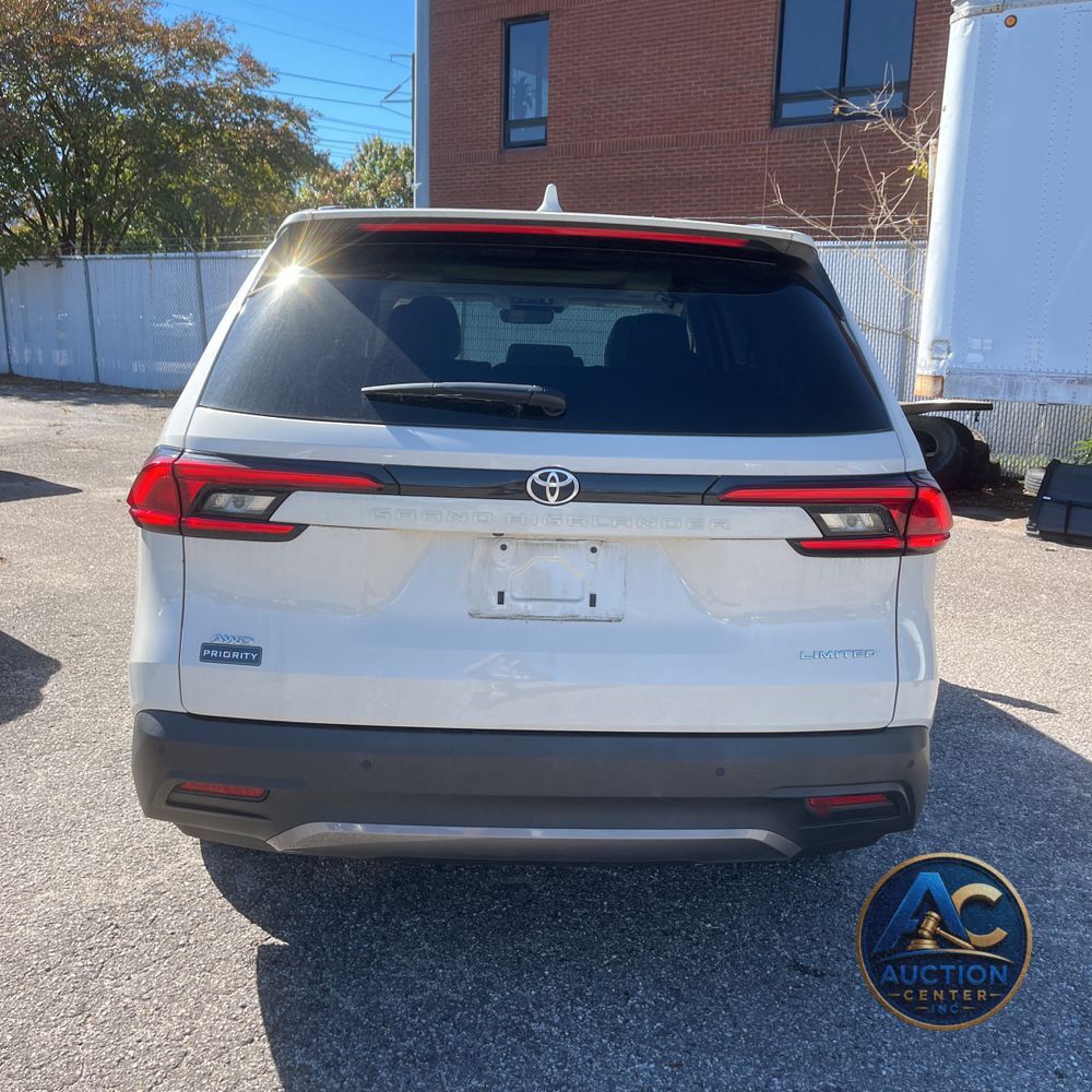 2024 Toyota Grand Highlander Limited