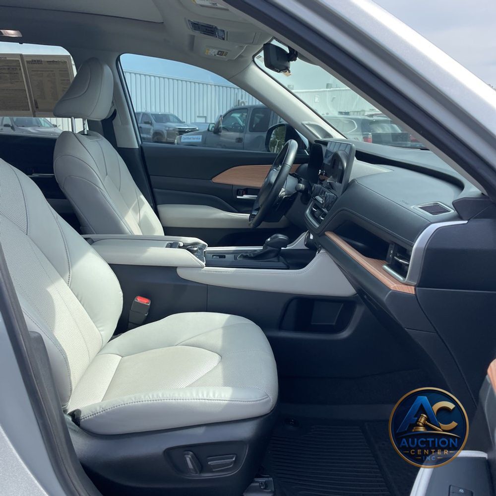 2024 Toyota Grand Highlander Platinum
