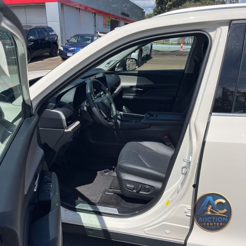 2024 Toyota Grand Highlander Platinum