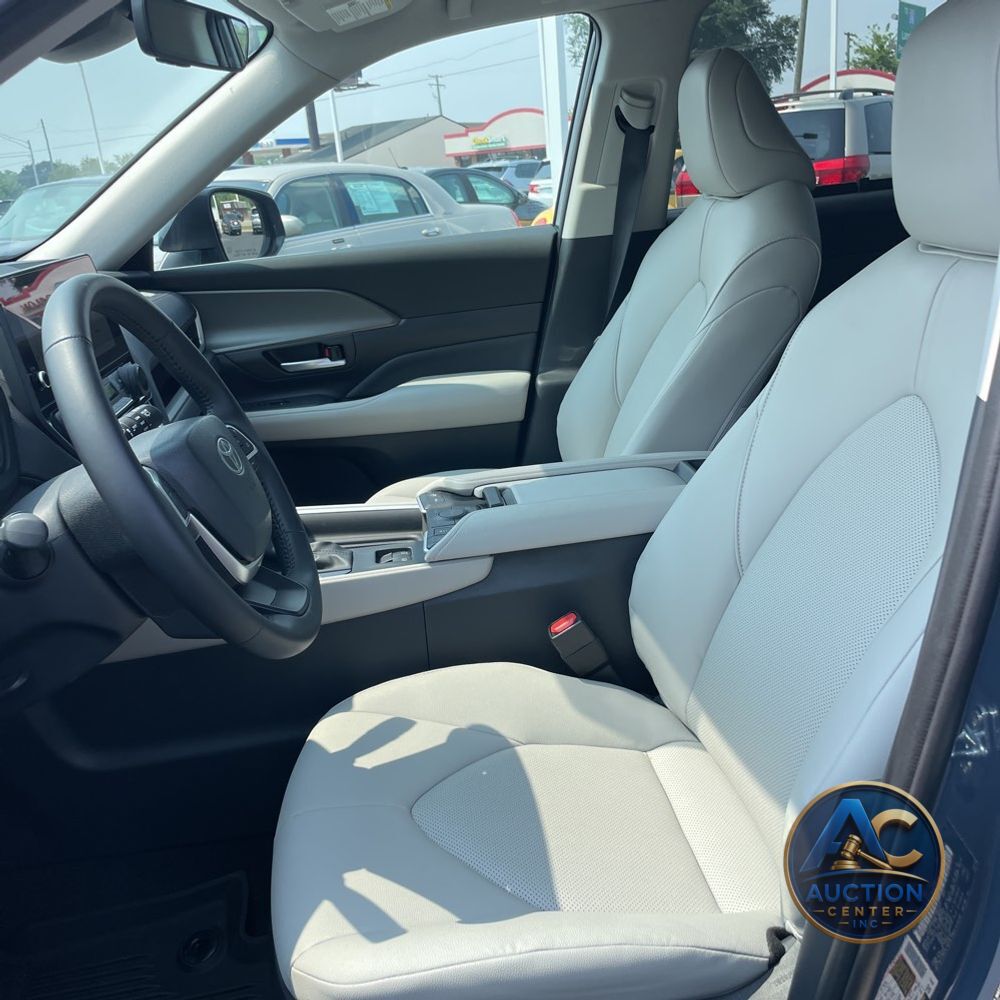2025 Toyota Grand Highlander XLE