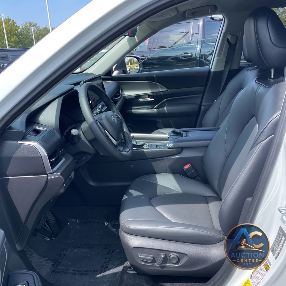 2025 Toyota Grand Highlander Hybrid XLE
