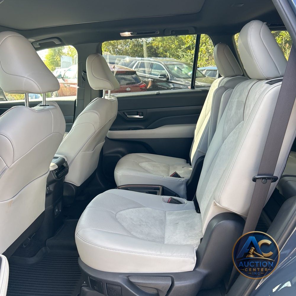 2024 Toyota Grand Highlander Hybrid MAX Limited