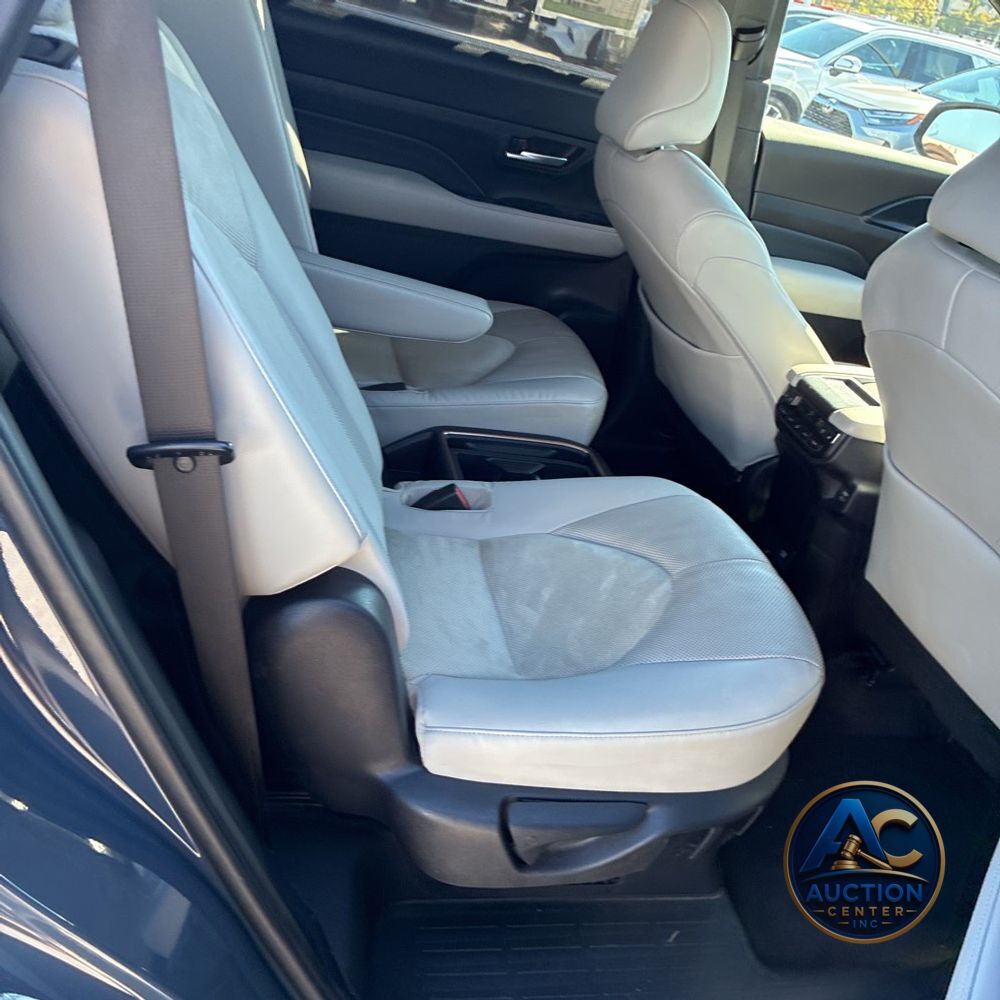 2024 Toyota Grand Highlander Hybrid MAX Platinum