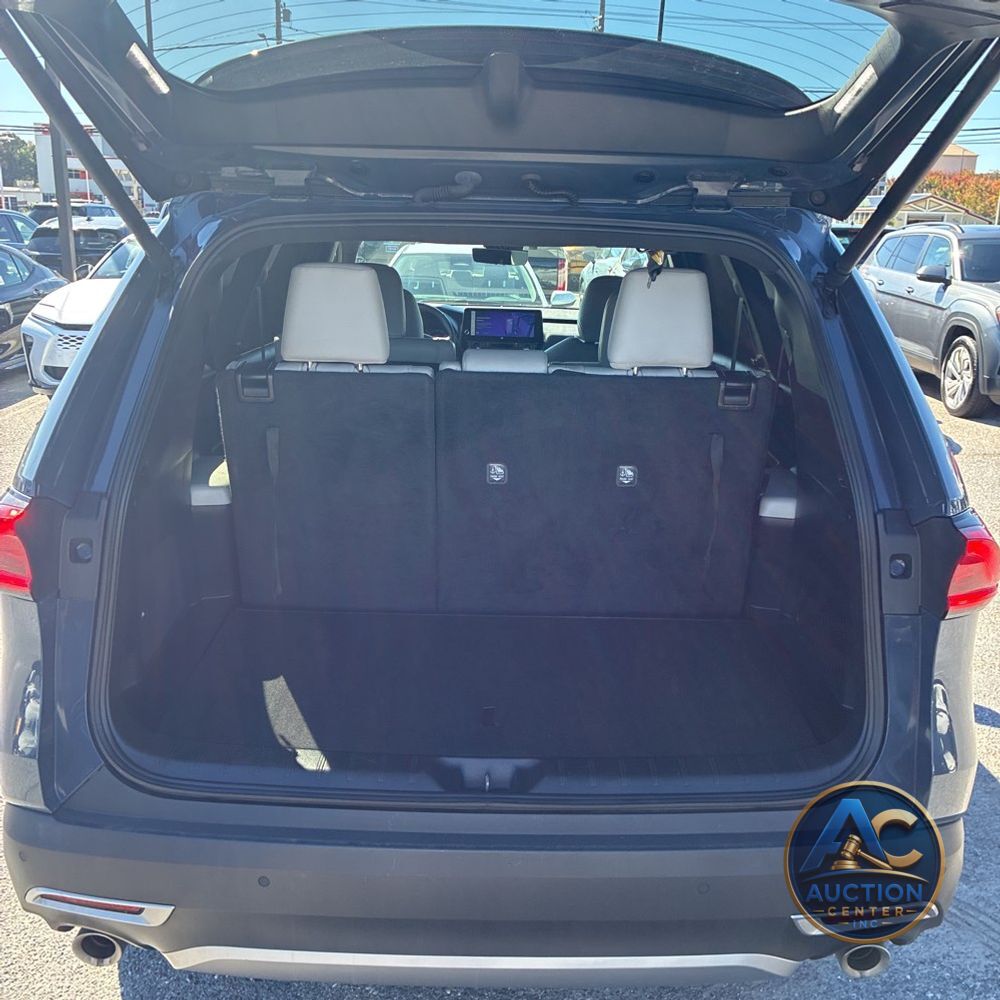 2024 Toyota Grand Highlander Hybrid MAX Platinum