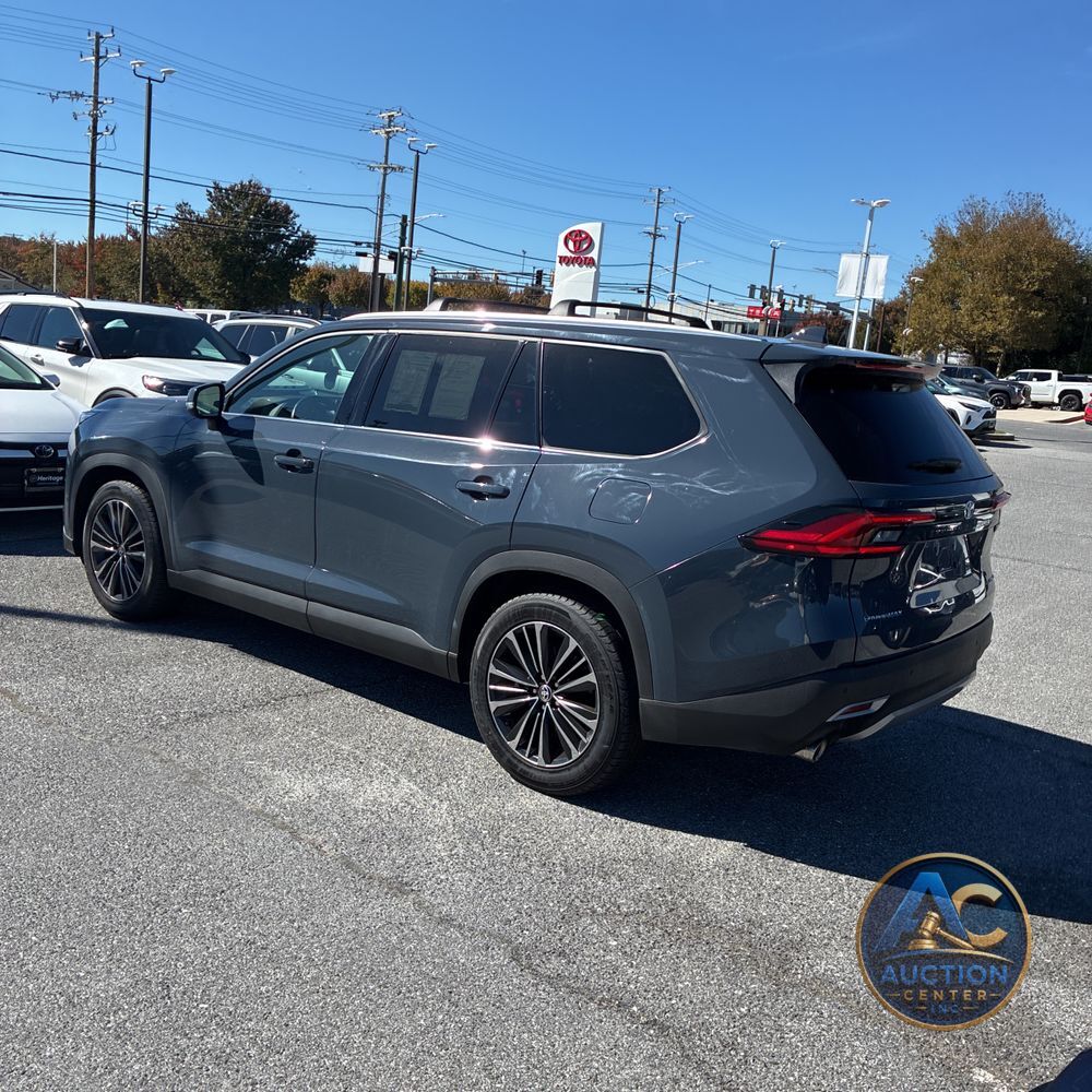 2024 Toyota Grand Highlander Hybrid MAX Platinum