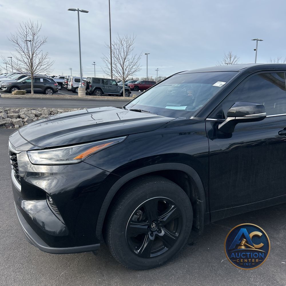 2021 Toyota Highlander LE