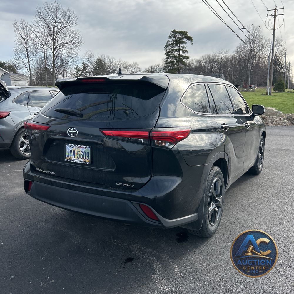 2021 Toyota Highlander LE