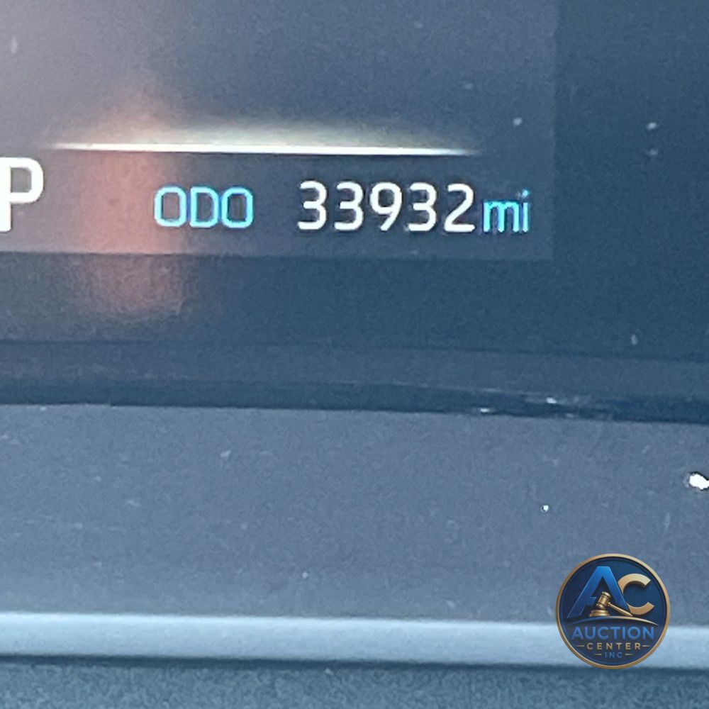 2023 Toyota Sienna Woodland Edition