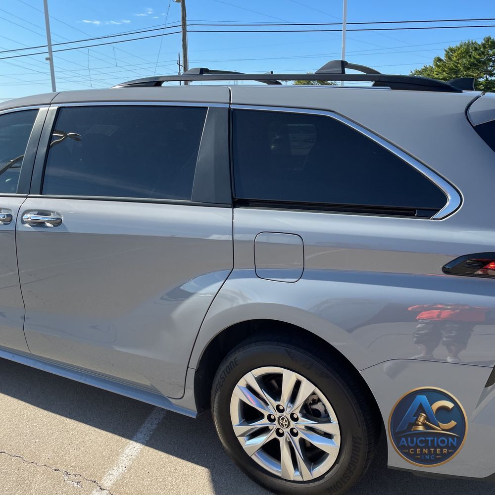 2023 Toyota Sienna Woodland Edition