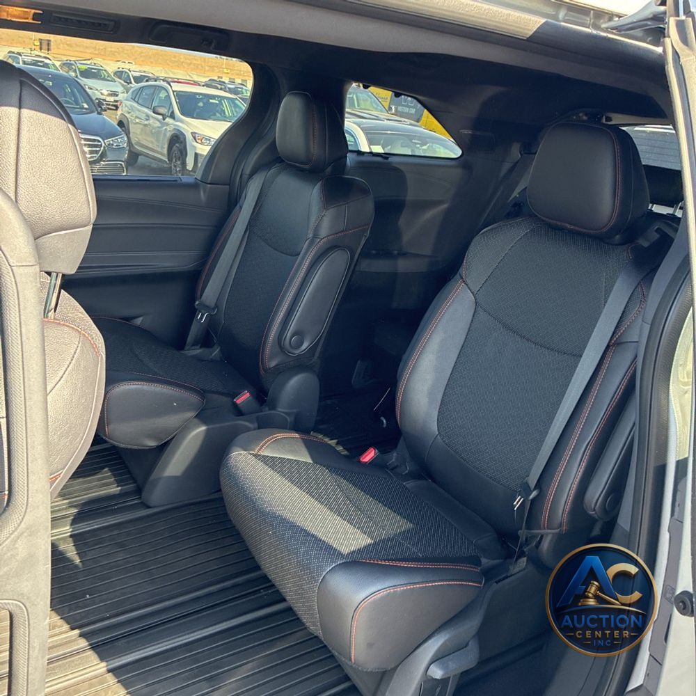2024 Toyota Sienna XSE 7-Passenger
