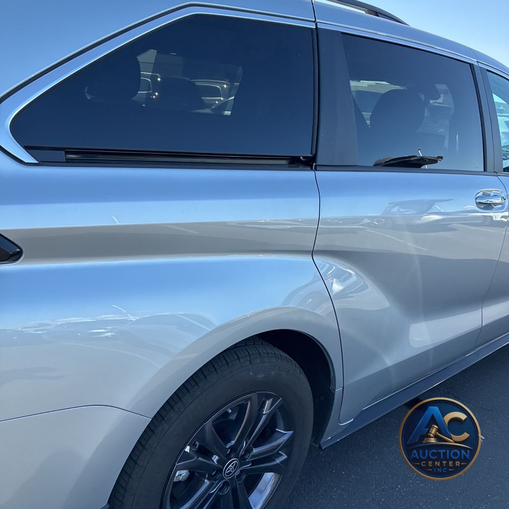 2024 Toyota Sienna XSE 7-Passenger