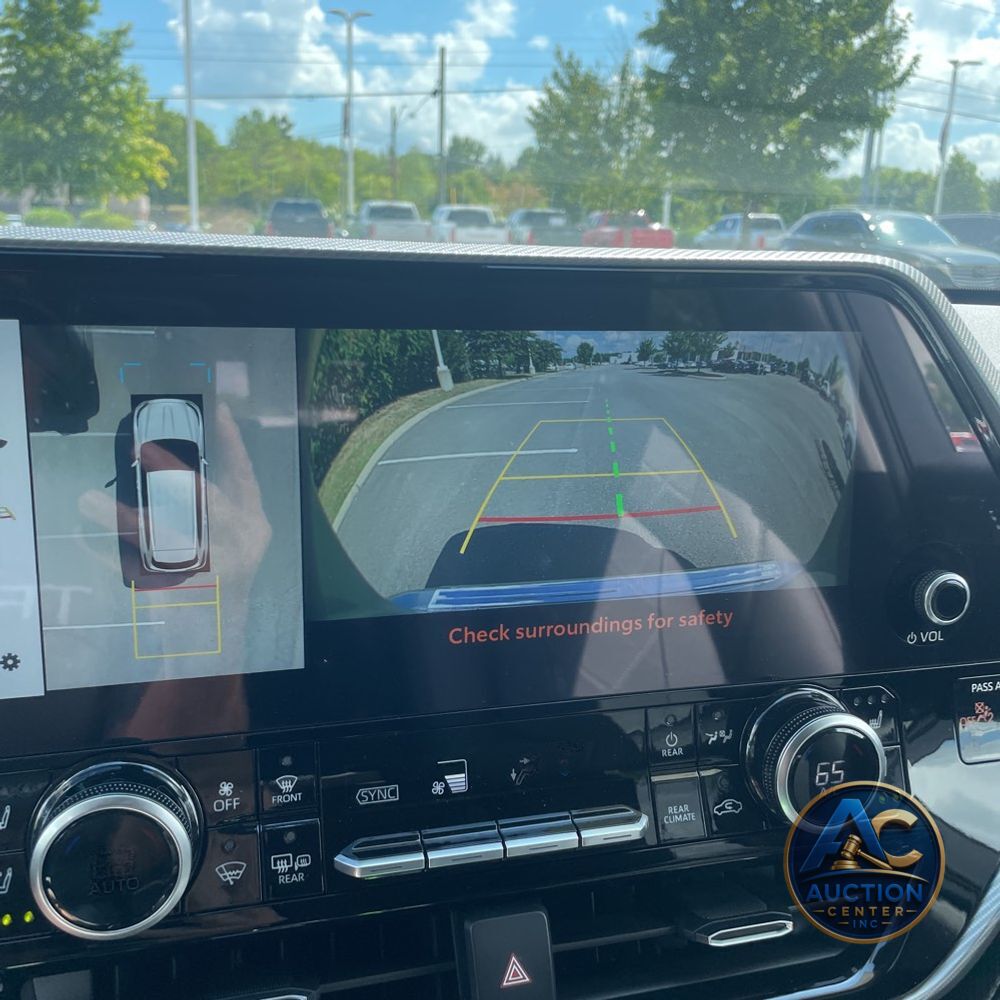 2024 Toyota Highlander Hybrid Platinum