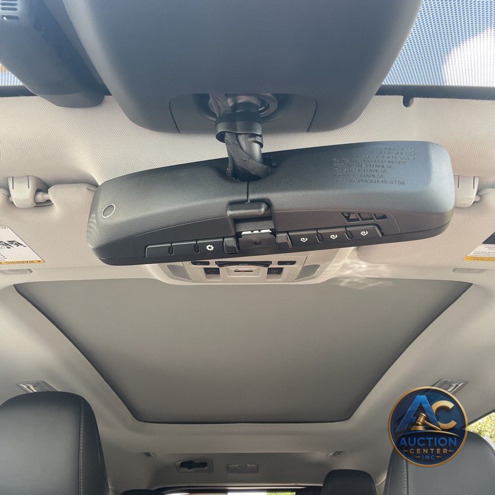 2024 Toyota Highlander Hybrid Platinum
