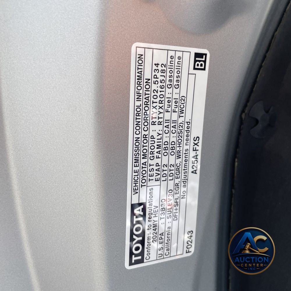 2024 Toyota Highlander Hybrid Platinum