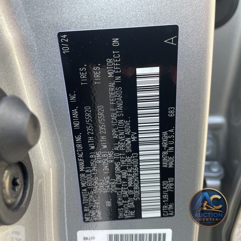 2024 Toyota Highlander Hybrid Platinum