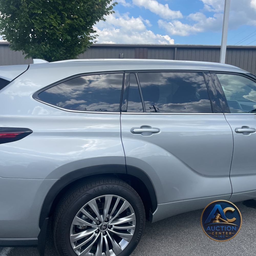 2024 Toyota Highlander Hybrid Platinum