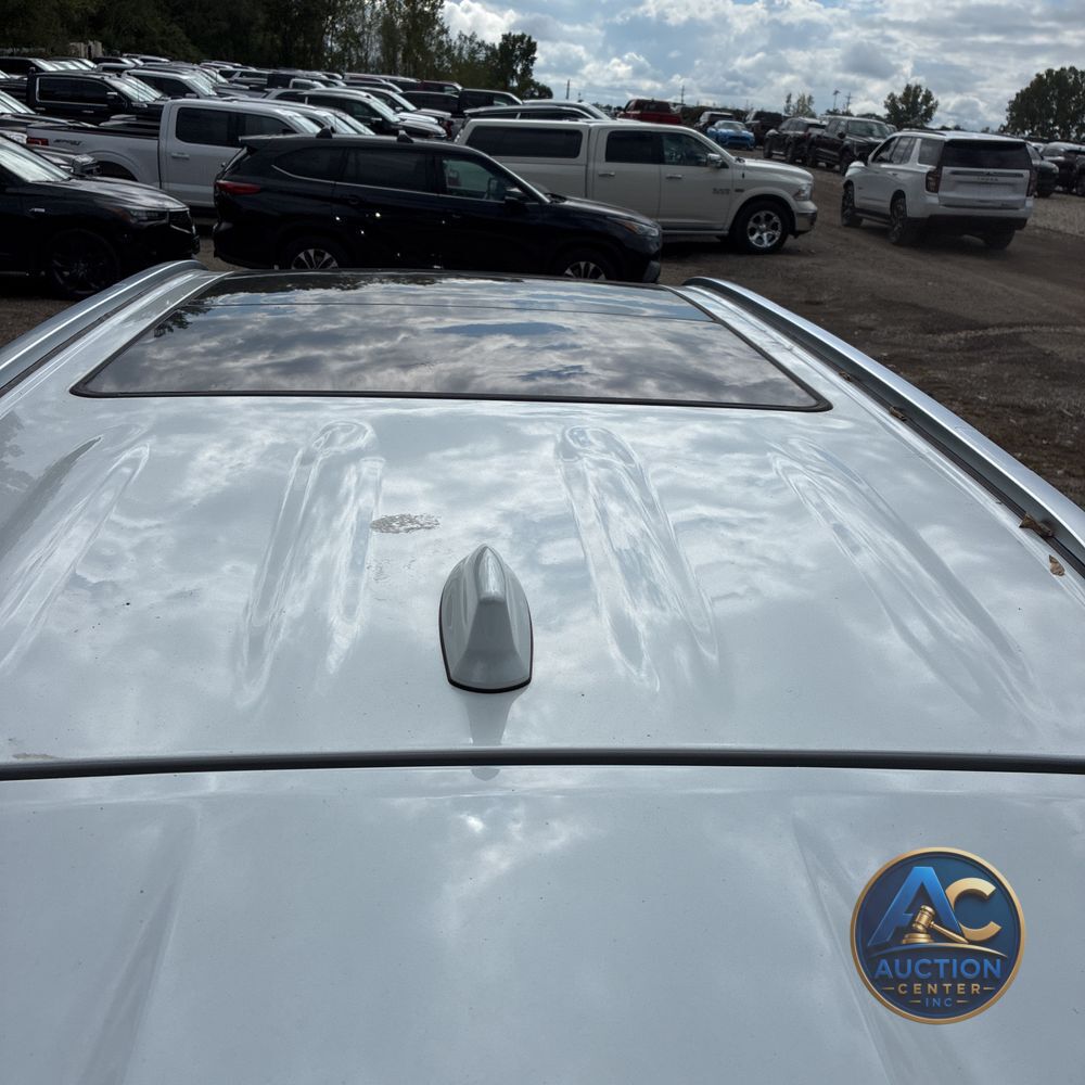 2023 Toyota Highlander Hybrid Platinum