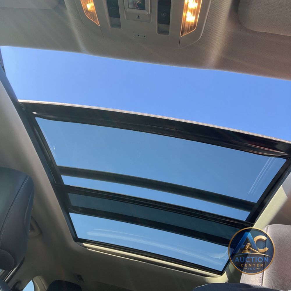 2023 Toyota Highlander Hybrid Platinum