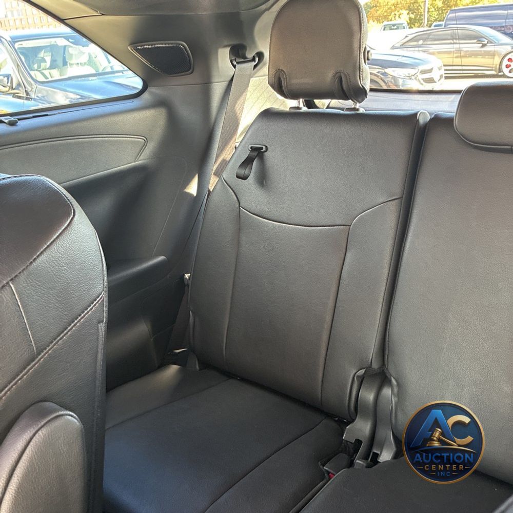 2025 Toyota Sienna Platinum 7-Passenger