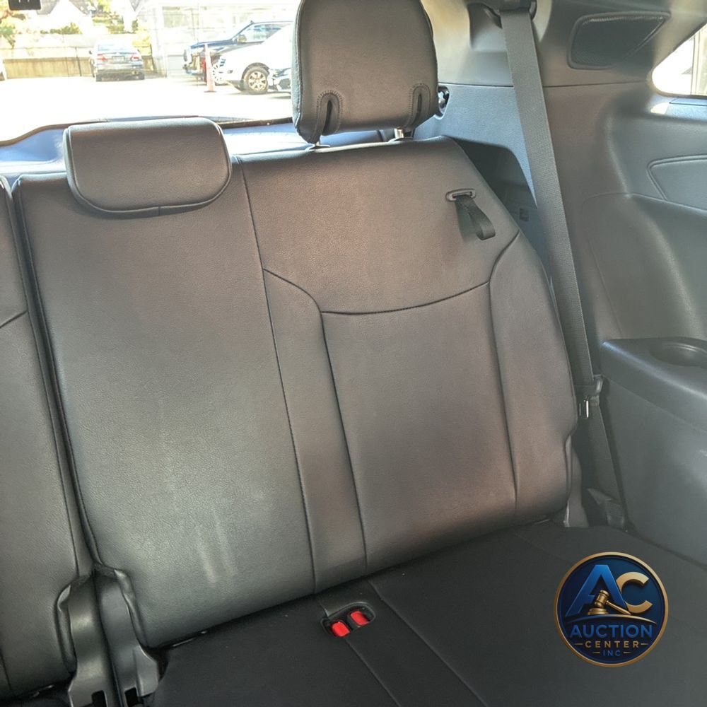 2025 Toyota Sienna Platinum 7-Passenger