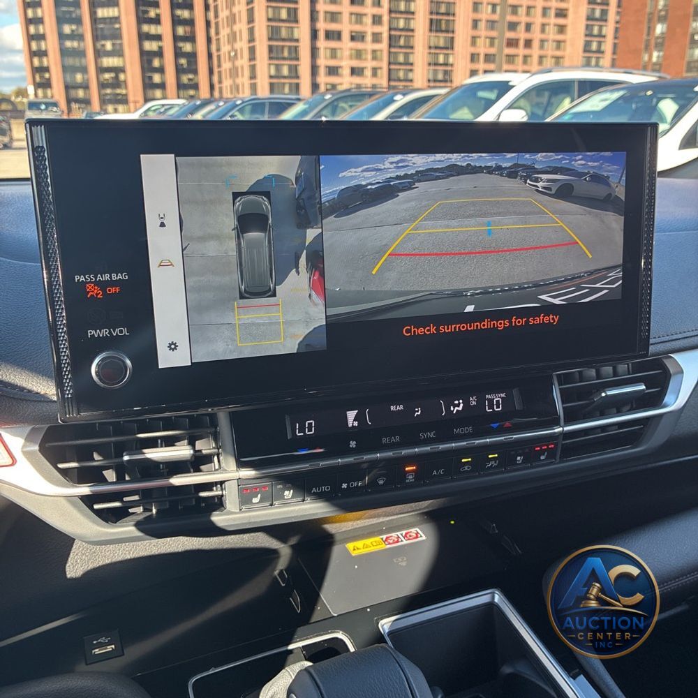 2025 Toyota Sienna Platinum 7-Passenger