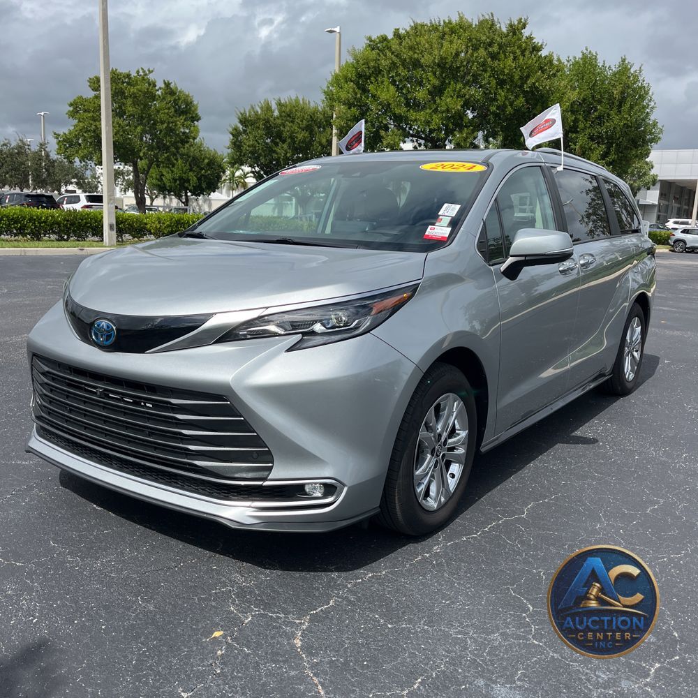 2024 Toyota Sienna Platinum 7-Passenger