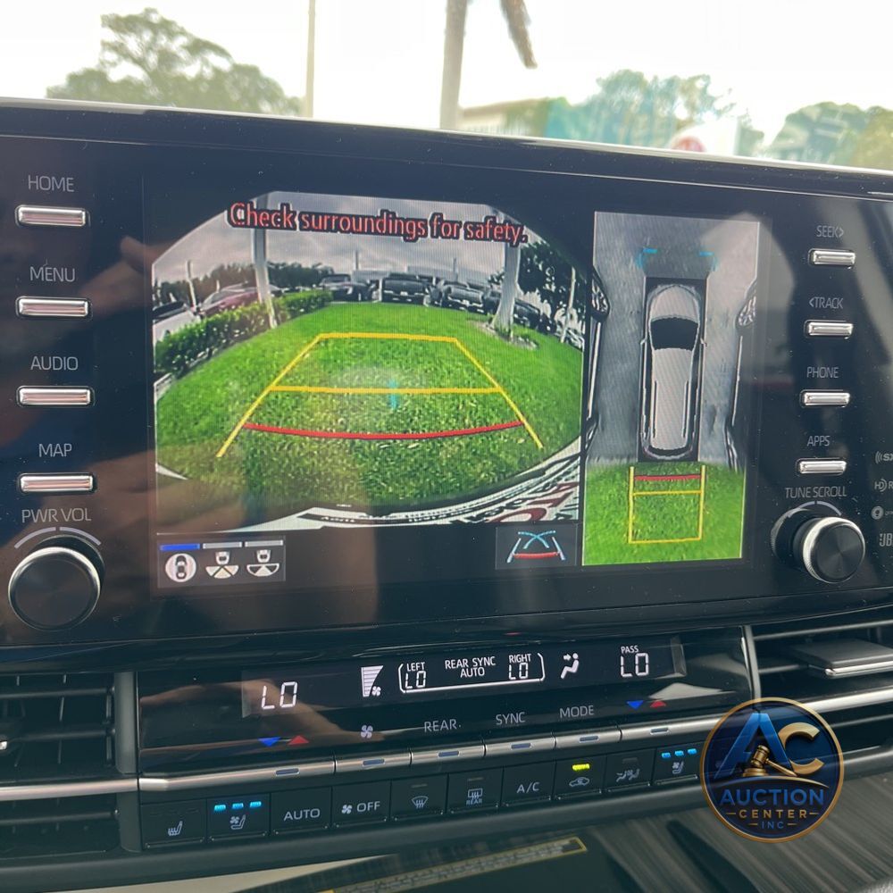 2024 Toyota Sienna Platinum 7-Passenger