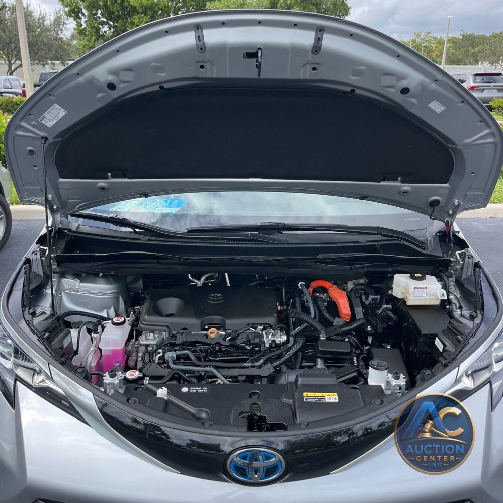 2024 Toyota Sienna Platinum 7-Passenger