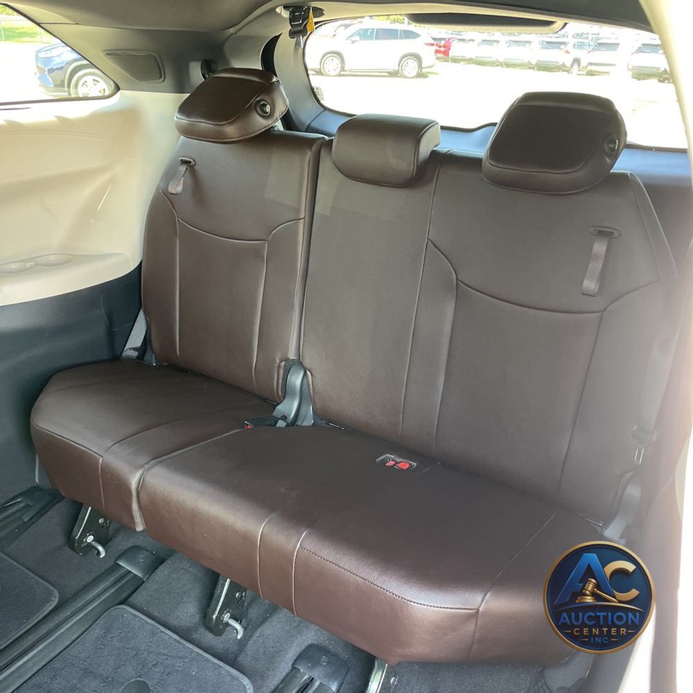2024 Toyota Sienna Platinum 7-Passenger