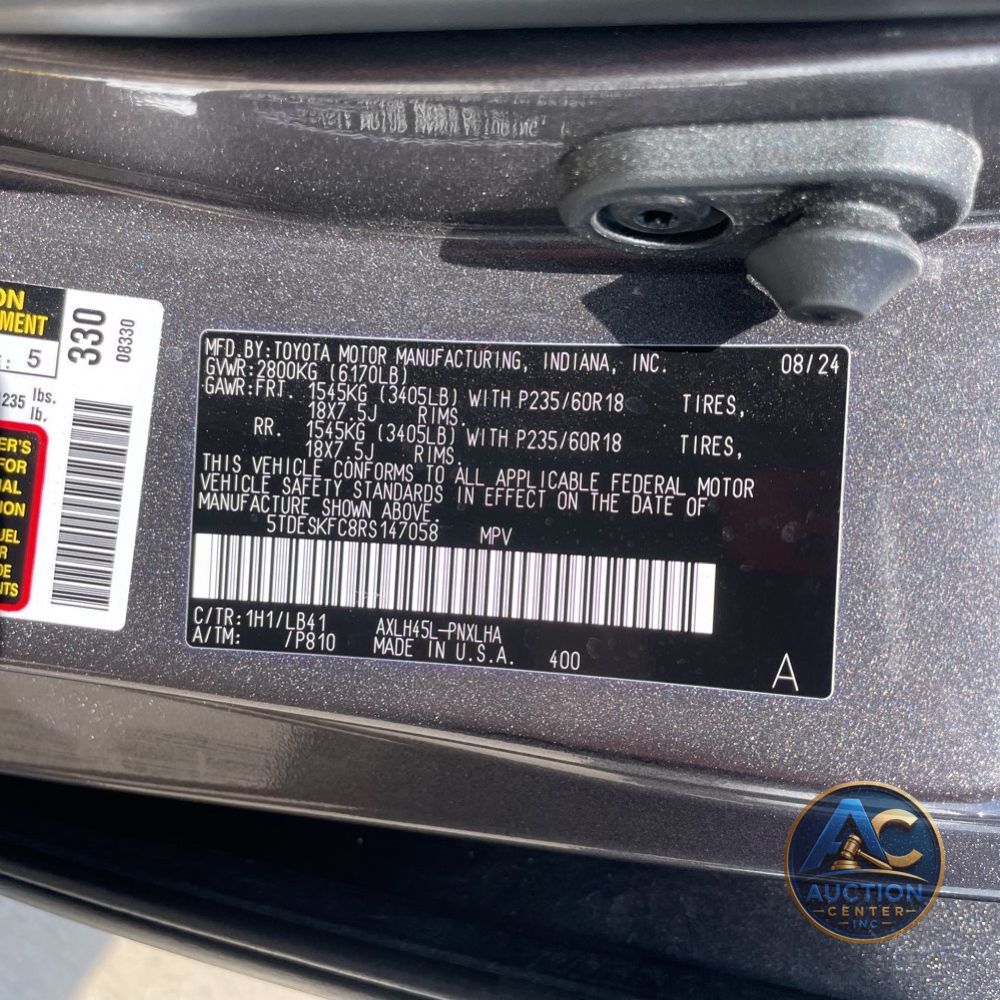 2024 Toyota Sienna Platinum 7-Passenger