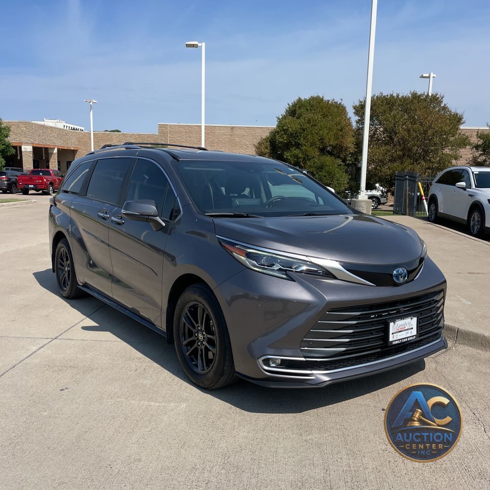 2024 Toyota Sienna Platinum 7-Passenger