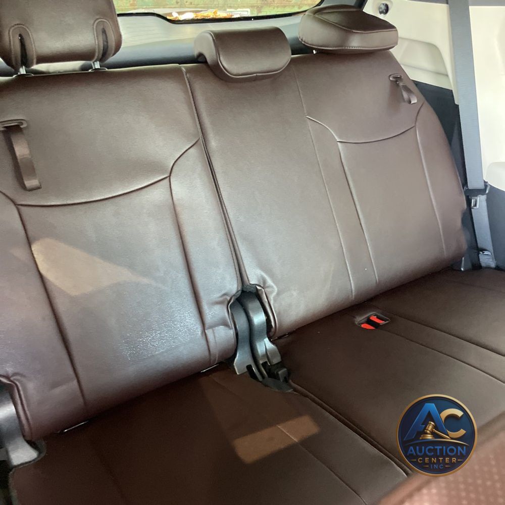 2023 Toyota Sienna Platinum 7-Passenger