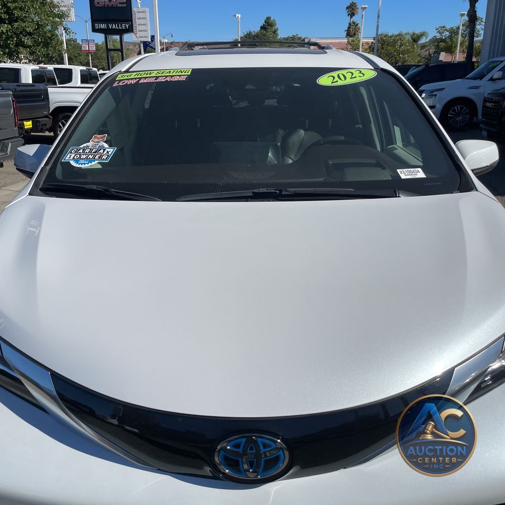 2023 Toyota Sienna Platinum 7-Passenger