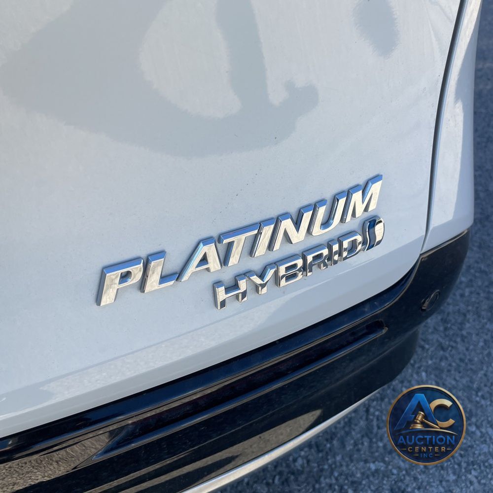 2023 Toyota Sienna Platinum 7-Passenger