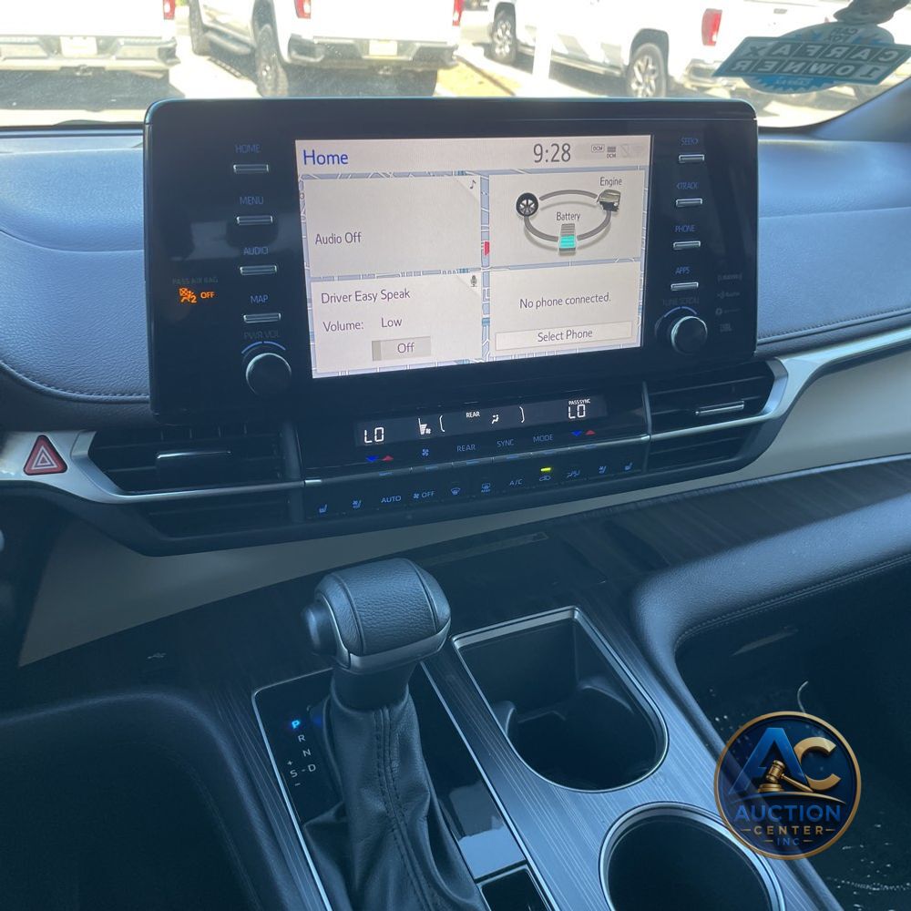 2023 Toyota Sienna Platinum 7-Passenger