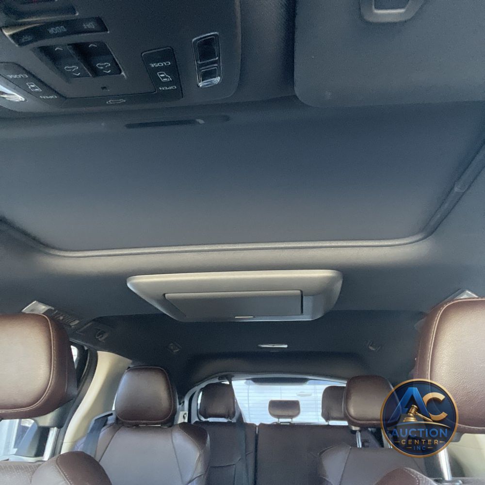 2023 Toyota Sienna Platinum 7-Passenger