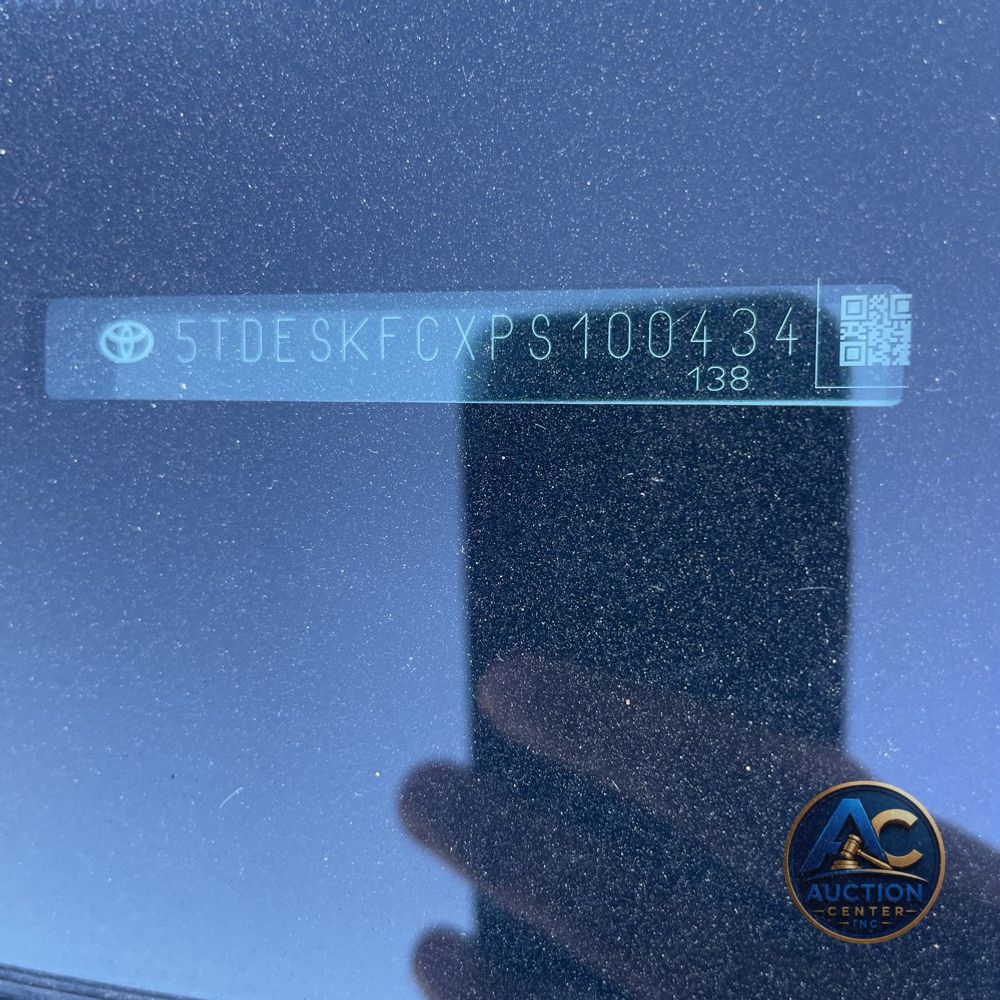 2023 Toyota Sienna Platinum 7-Passenger