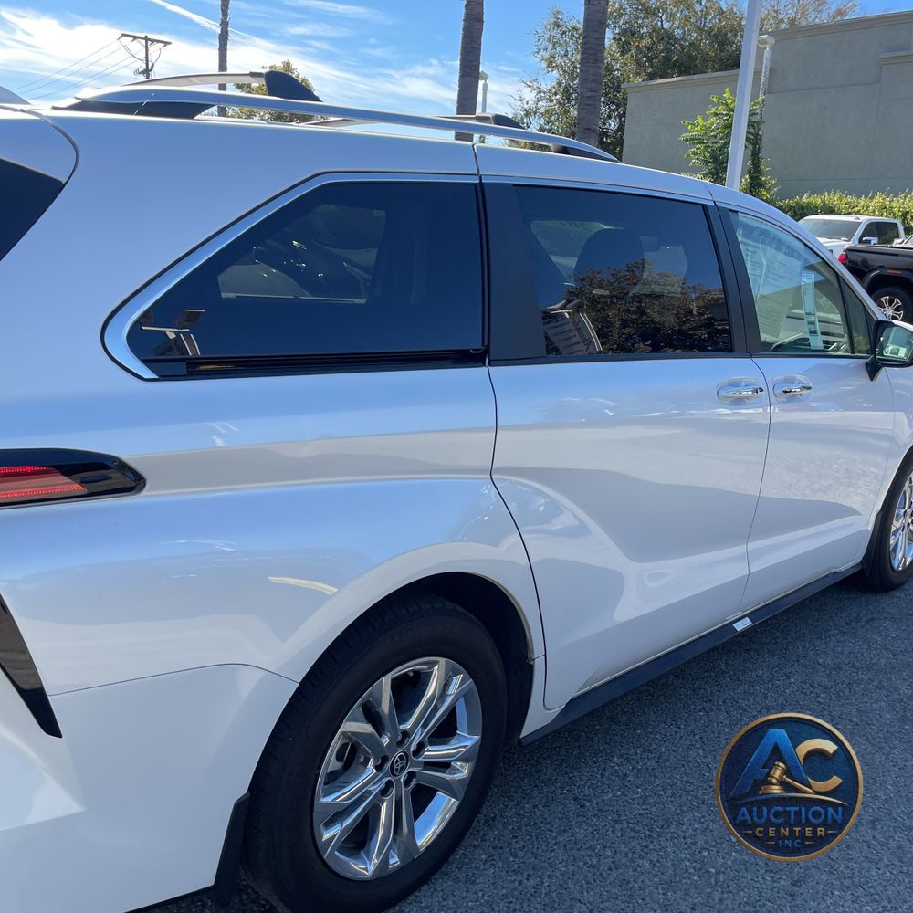 2023 Toyota Sienna Platinum 7-Passenger