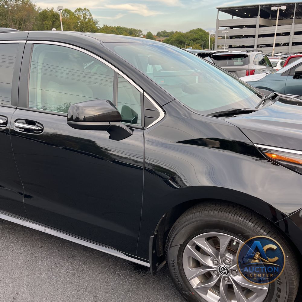 2023 Toyota Sienna XLE 7-Passenger