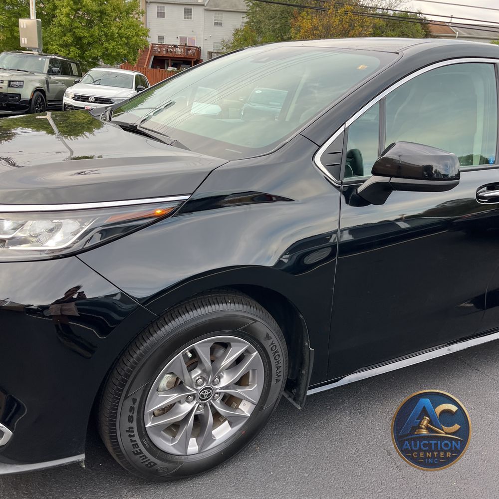 2023 Toyota Sienna XLE 7-Passenger