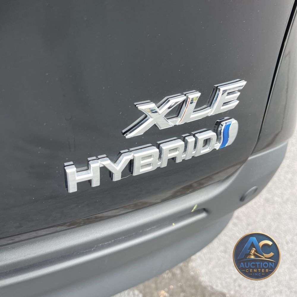 2023 Toyota Sienna XLE 7-Passenger