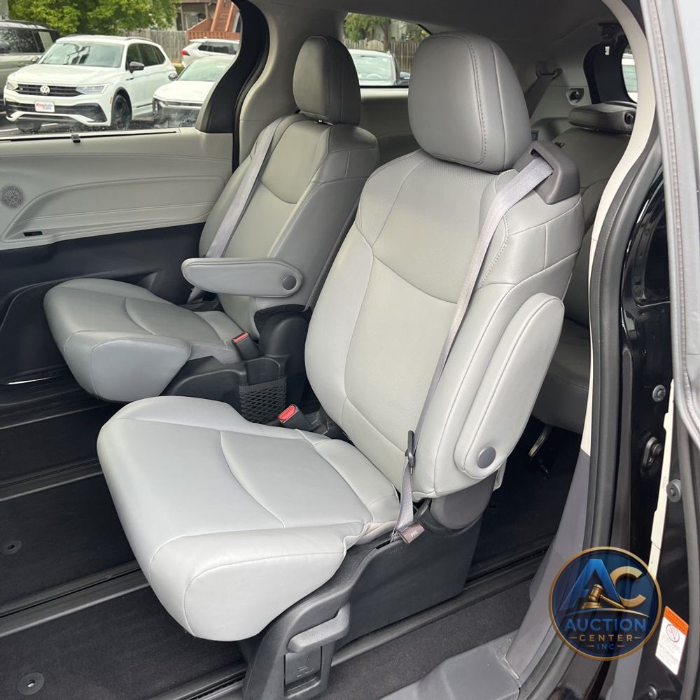 2023 Toyota Sienna XLE 7-Passenger
