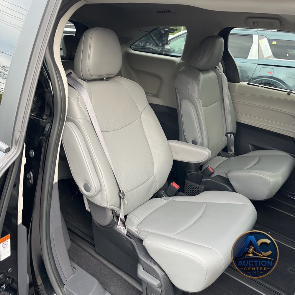 2023 Toyota Sienna XLE 7-Passenger